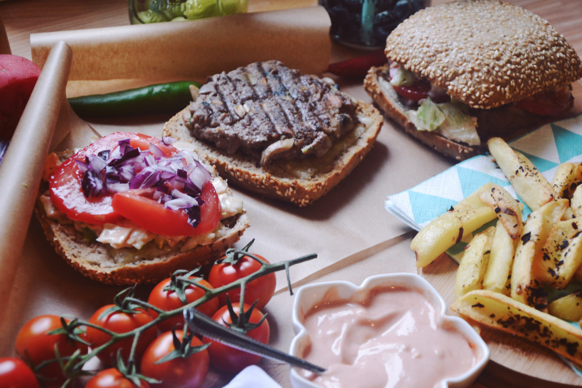 fit burgery wołowe z warzywami
