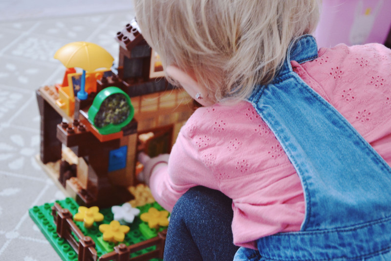 klocki PlayBIG domek niedźwiedzia