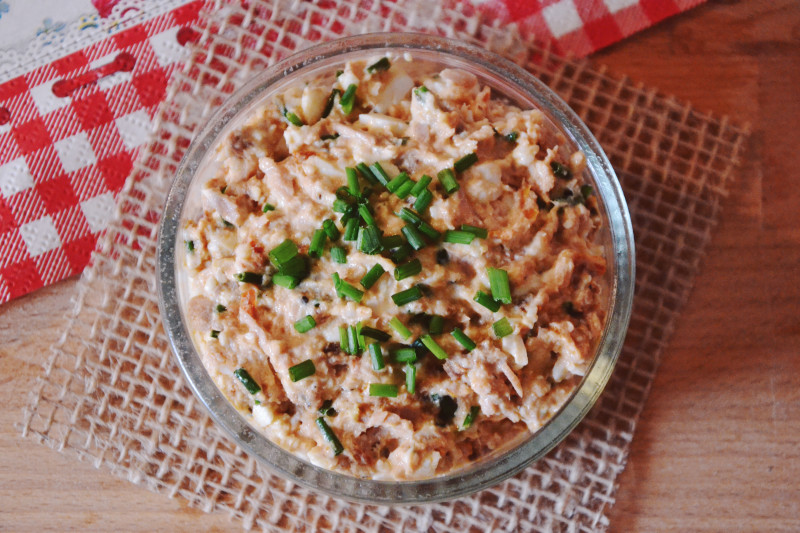 pasta rybna z suszonymi pomidorami