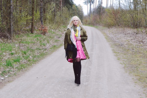 parka z sukienką stylizacje